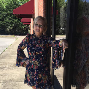 Meet your Posher, Linda